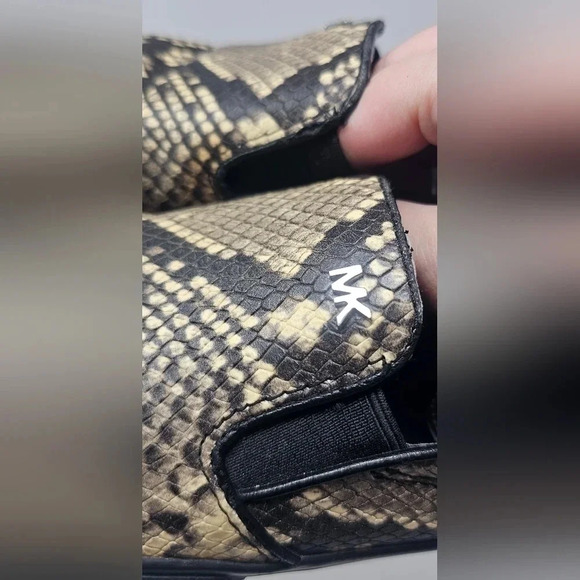 Michael Kors Women's Black Snake Python Keyton Loafer Slide On Size 6.5 - Picture 6 of 13